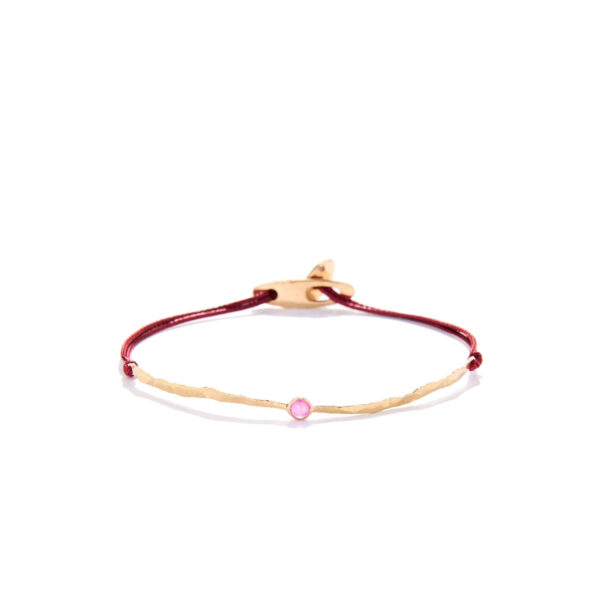 Τhin bar gold bracelet with ruby